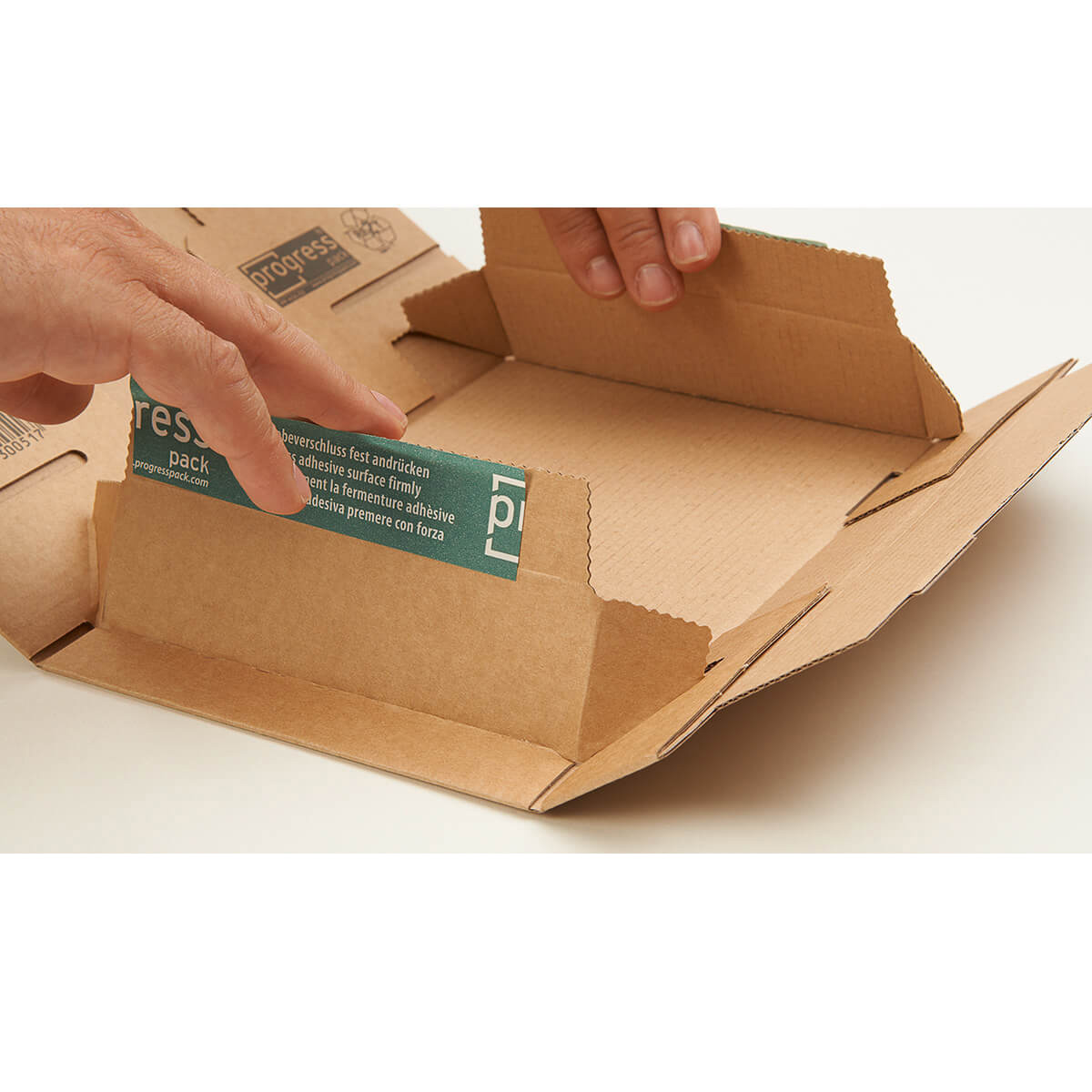 Folding boxes 230x166x90 mm din a5+ self-adhesive + edge protector - progressPACK